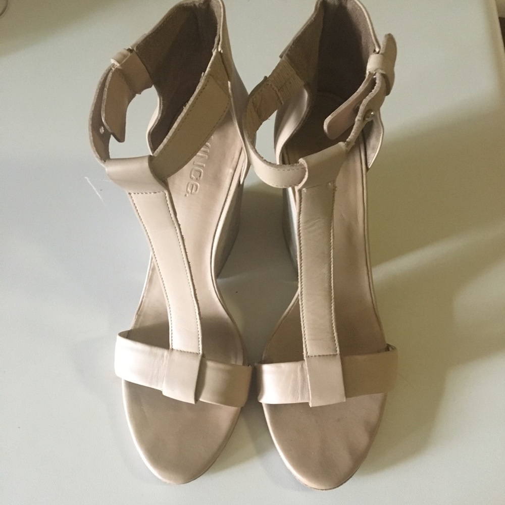 Vince Heels - Picture 2 of 5